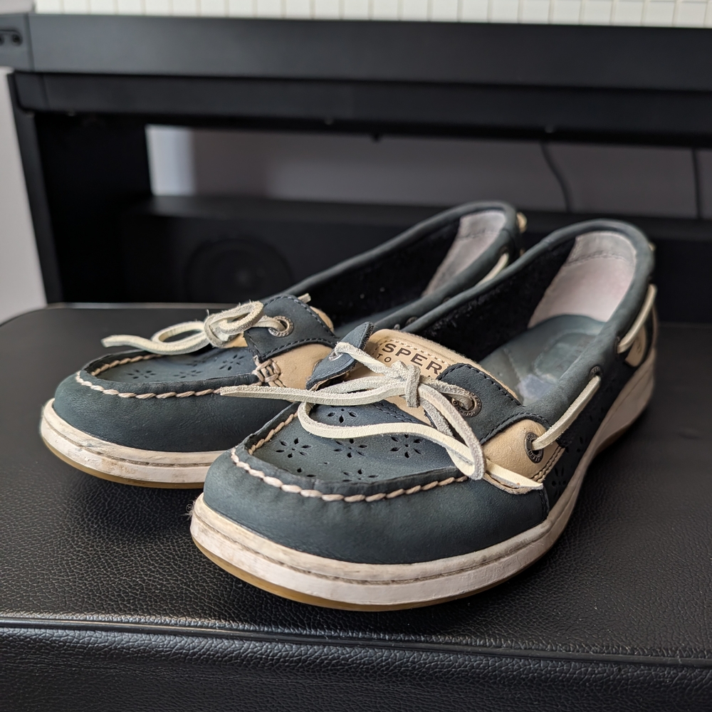 Sperry Top-Sider Women’s 9M Blue Leather Eyelet Boat‎ Shoes Loafers